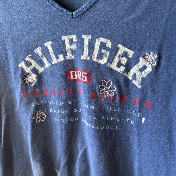 Tommy Hilfiger Y2K Graphic Tee - Picture 2 of 8